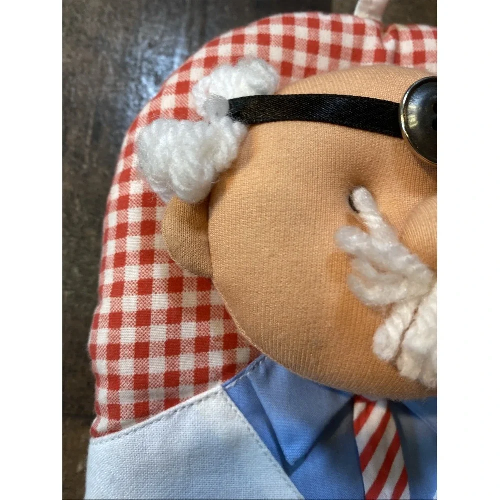 Vintage HotMitt King Dr. M.D. Oven Mitt 3D Character Potholder Novelty 90s Retro
